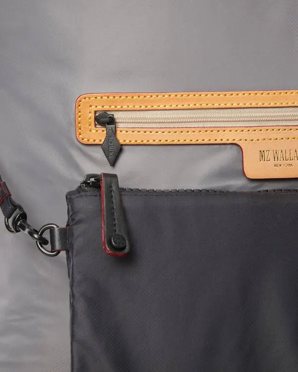 Medium Metro Tote Deluxe Black